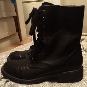 Arizona zip up combat boots